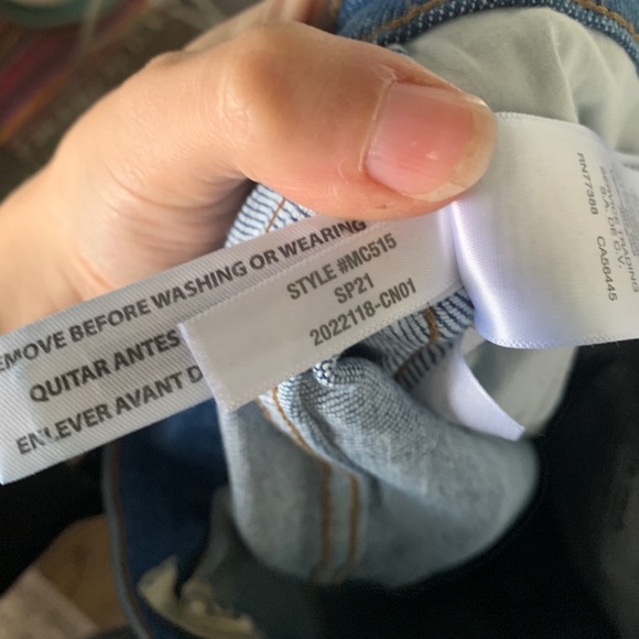 10" High-Rise Skinny Crop Jeans in Sheffield Wash - Picture 2 of 8